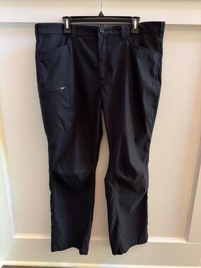 Eddie Bauer Rainier Performance Stretch Utility Pants • W40 L32 • Black • GUC